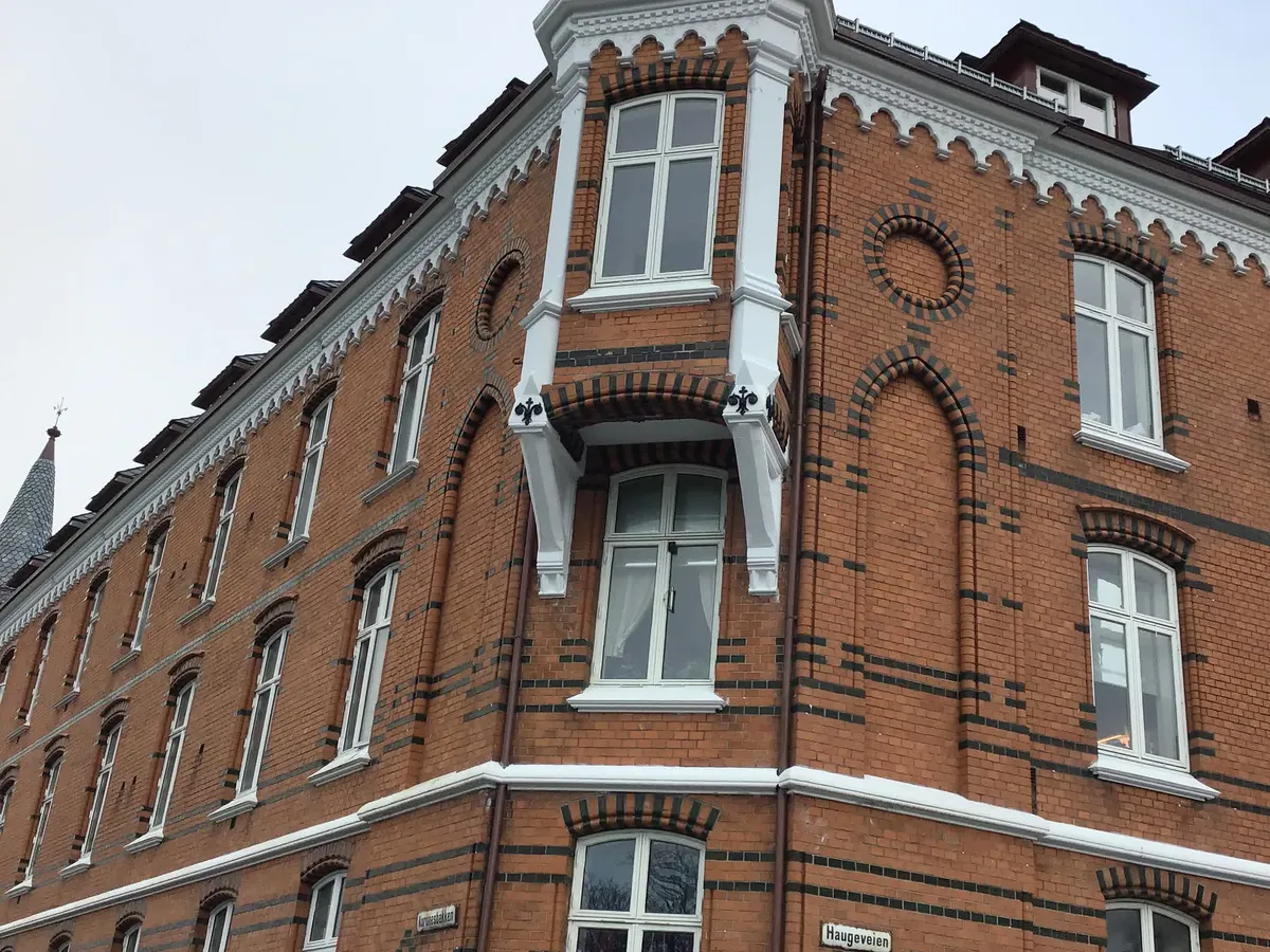 Fasaderehabilitering av historisk murbygning i Bergen, Sjøfarende aldershjem